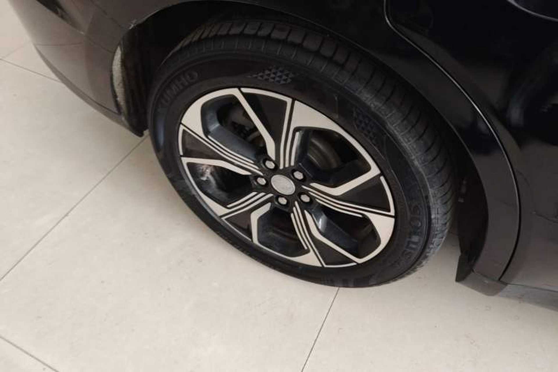 Used Hongqi E-QM5 2023 Revised Version Basic Travel Edition Right Rear Wheel Hub