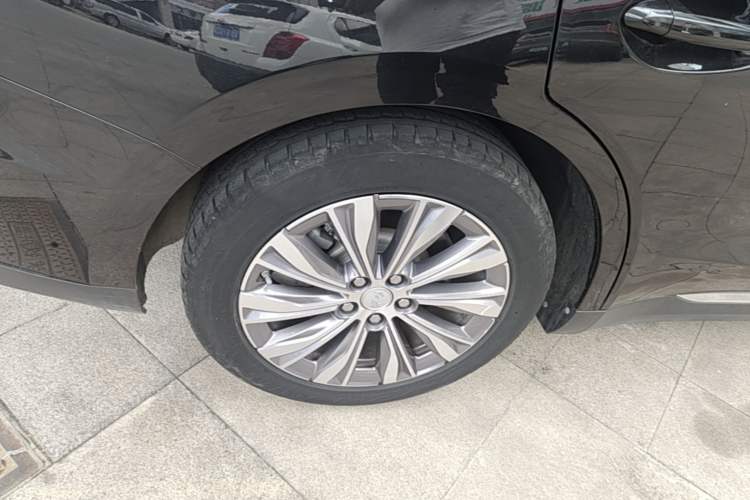 Used Hongqi E-QM5 2023 560km PLUS Right Rear Wheel Hub