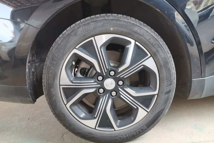 Used Hongqi E-QM5 2023 Revised Version Basic Travel Edition Right Rear Wheel Hub
