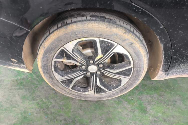 Used Hongqi E-QM5 2023 Revised Version Basic Travel Edition Right Rear Wheel Hub
