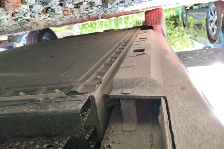 Used Hongqi E-QM5 2023 Revised Version Basic Travel Edition Right Side Sill