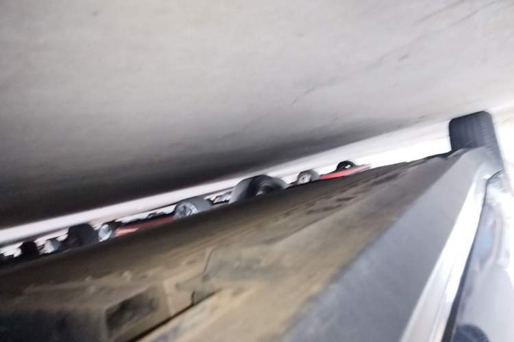 Used Hongqi E-QM5 2023 Base Travel Edition Right Side Sill