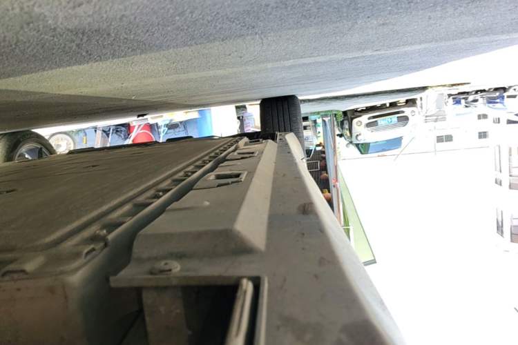 Used Hongqi E-QM5 2023 Revised Version Basic Travel Edition Right Side Sill
