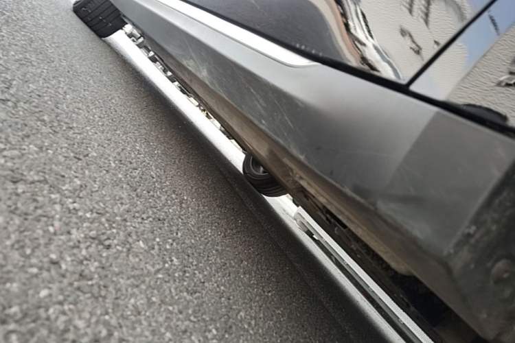 Used Hongqi E-QM5 2023 Revised Version Basic Travel Edition Right Side Sill