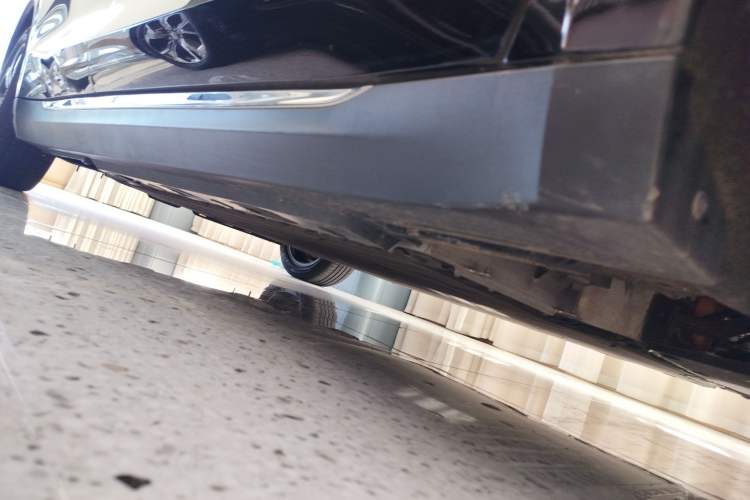 Used Hongqi E-QM5 2023 Revised Version Basic Travel Edition Right Side Sill