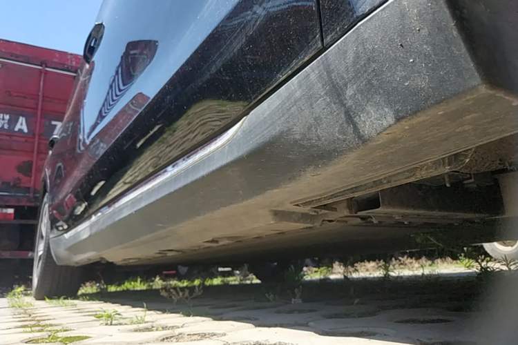 Used Hongqi E-QM5 2023 Revised Version Basic Travel Edition Right Side Sill