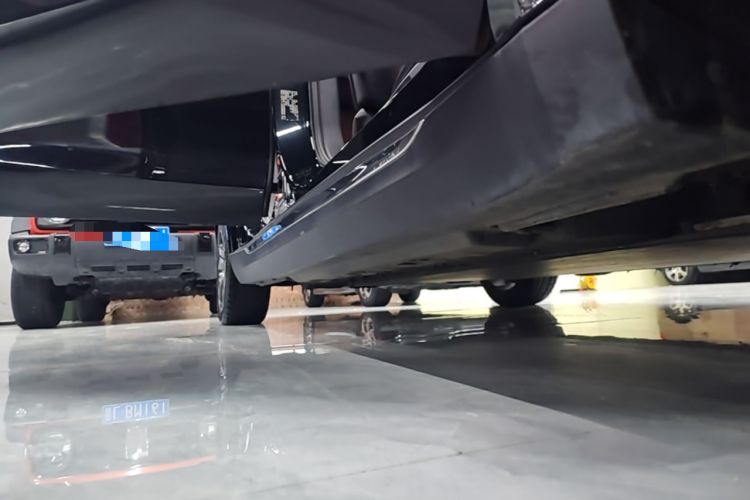 Used Hongqi E-QM5 2023 Revised Version Basic Travel Edition Right Side Sill