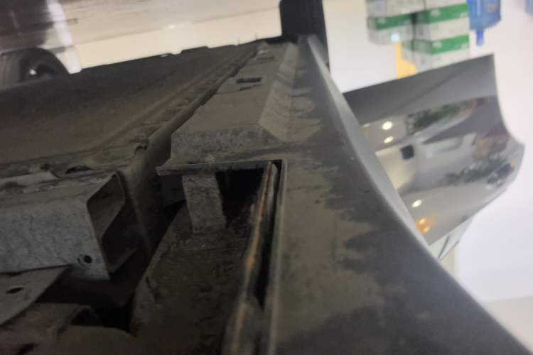 Used Hongqi E-QM5 2023 Revised Version Basic Travel Edition Right Side Sill