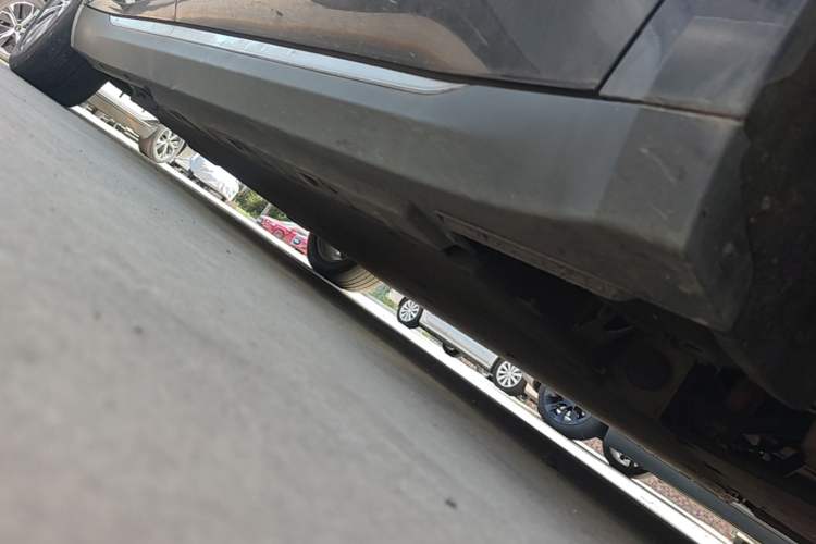 Used Hongqi E-QM5 2023 620km PLUS Right Side Sill