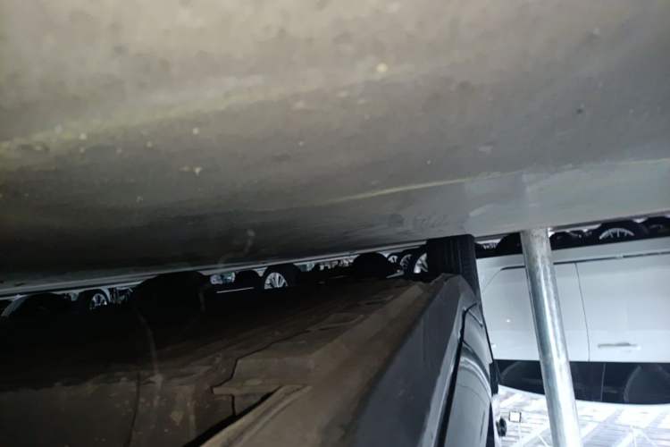 Used Hongqi E-QM5 2023 Revised Version Basic Travel Edition Right Side Sill