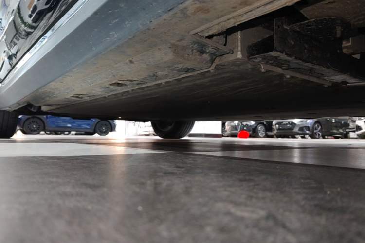 Used Hongqi E-QM5 2023 Revised Version Basic Travel Edition Right Side Sill