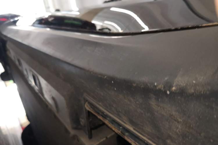 Used Hongqi E-QM5 2023 Revised Version Basic Travel Edition Right Side Sill