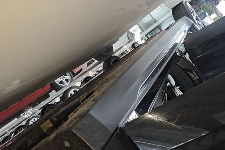 Used Hongqi E-QM5 2023 Revised Version Basic Travel Edition Right Side Sill
