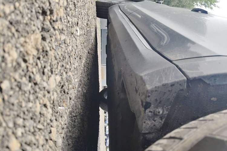 Used Hongqi E-QM5 2023 Revised Version Basic Travel Edition Right Side Sill