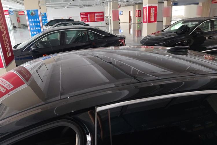 Used Hongqi E-QM5 2023 Base Travel Edition Roof