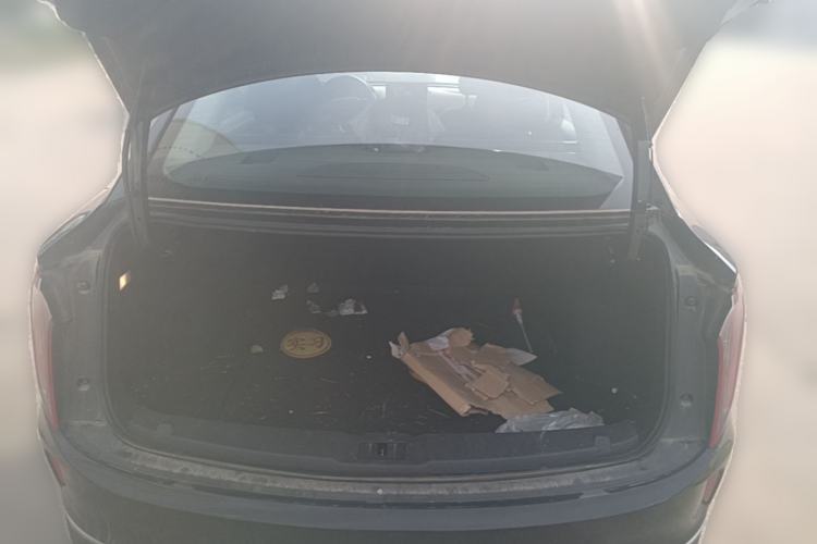 Used Hongqi E-QM5 2023 Base Travel Edition Trunk