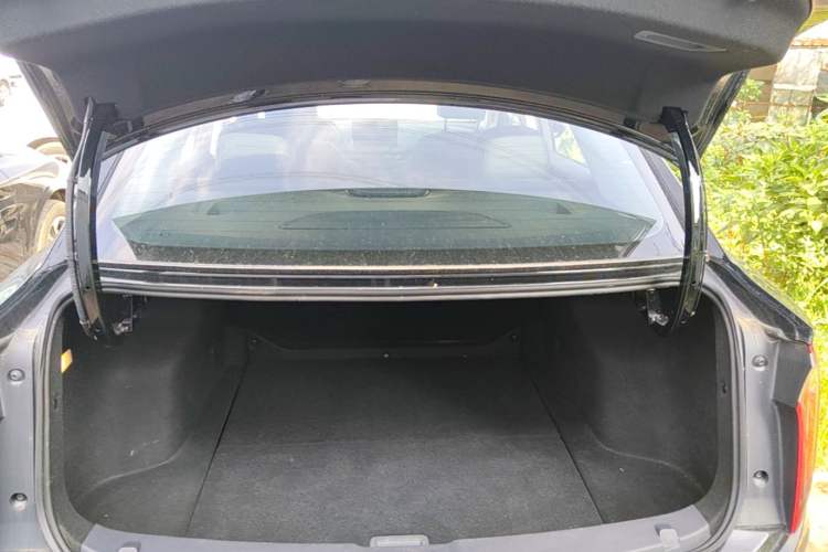 Used Hongqi E-QM5 2023 Revised Version Basic Travel Edition Trunk