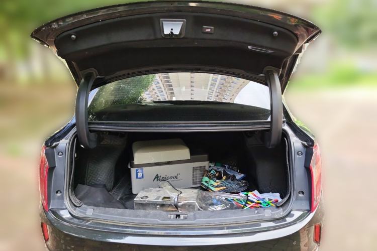 Used Hongqi E-QM5 2023 Revised Version Basic Travel Edition Trunk