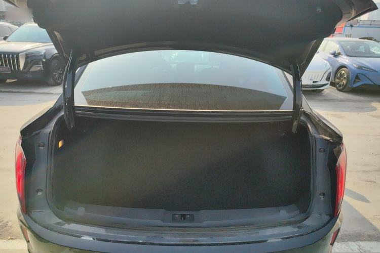 Used Hongqi E-QM5 2023 Revised Version Basic Travel Edition Trunk