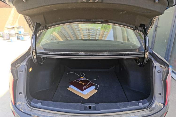 Used Hongqi E-QM5 2023 Revised Version Basic Travel Edition Trunk