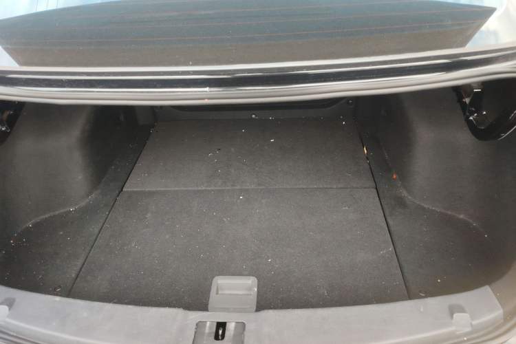 Used Hongqi E-QM5 2023 Revised Version Basic Travel Edition Trunk
