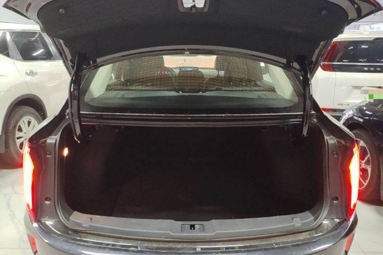 Used Hongqi E-QM5 2023 Revised Version Basic Travel Edition Trunk