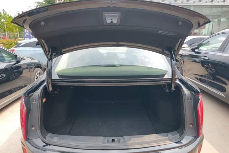 Used Hongqi E-QM5 2023 Revised Version Basic Travel Edition Trunk