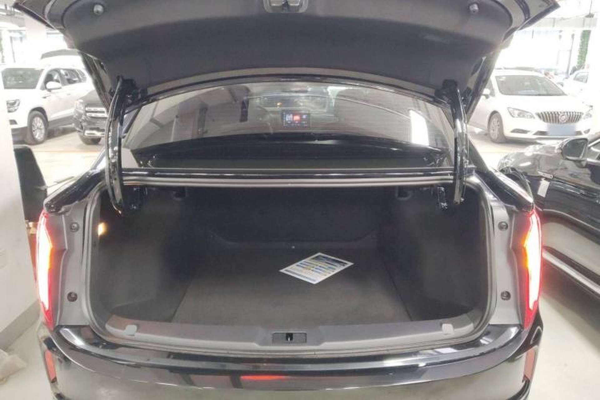 Used Hongqi E-QM5 2023 Revised Version Basic Travel Edition Trunk