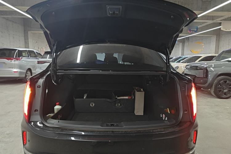Used Hongqi E-QM5 2023 Revised Version Basic Travel Edition Trunk
