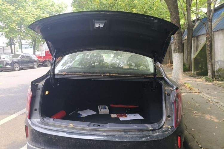 Used Hongqi E-QM5 2023 Base Travel Edition Trunk