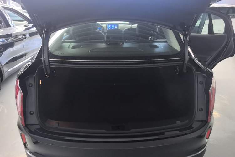 Used Hongqi E-QM5 2023 Revised Version Basic Travel Edition Trunk