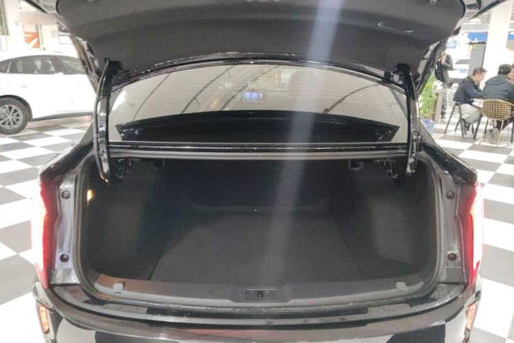 Used Hongqi E-QM5 2023 Revised Version Basic Travel Edition Trunk