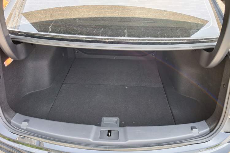 Used Hongqi E-QM5 2023 560km PLUS Trunk