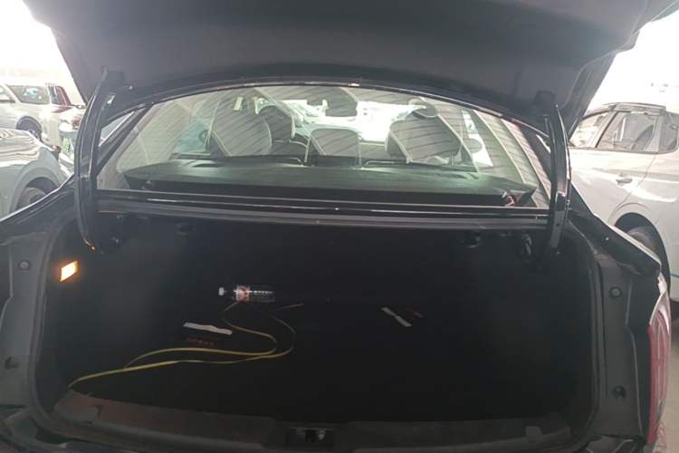 Used Hongqi E-QM5 2023 Revised Version Basic Travel Edition Trunk