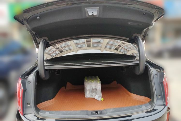 Used Hongqi E-QM5 2023 620km PLUS Trunk