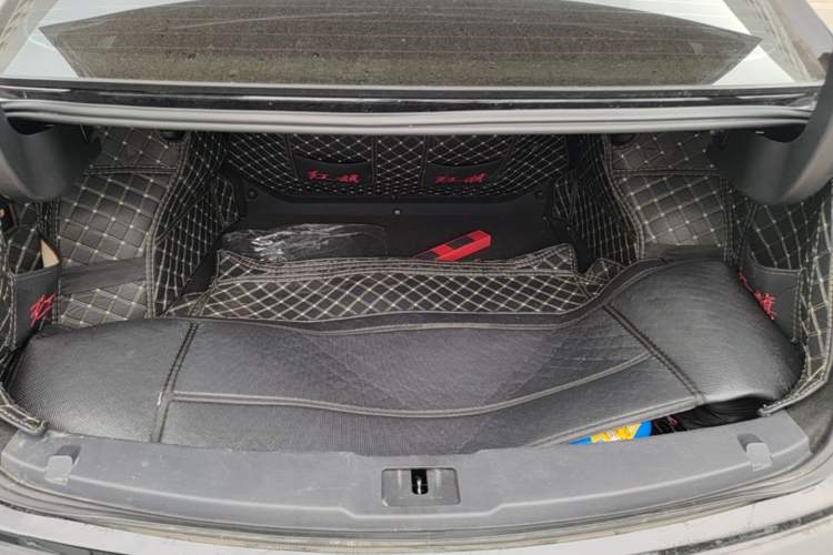 Used Hongqi E-QM5 2023 620km PLUS Trunk