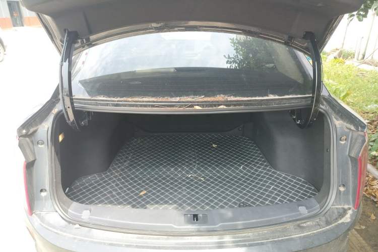 Used Hongqi E-QM5 2023 Revised Version Basic Travel Edition Trunk