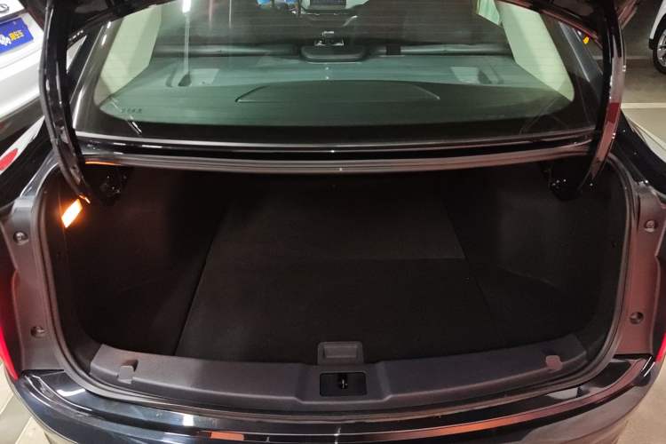 Used Hongqi E-QM5 2023 Revised Version Basic Travel Edition Trunk