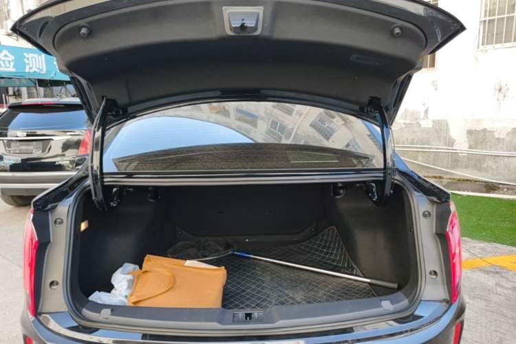 Used Hongqi E-QM5 2023 Revised Version Basic Travel Edition Trunk