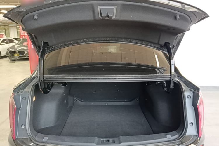 Used Hongqi E-QM5 2023 Base Travel Edition Trunk