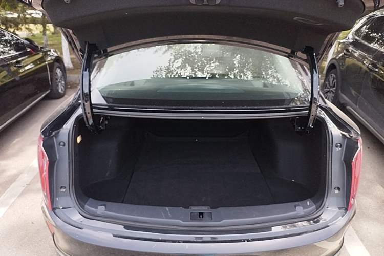 Used Hongqi E-QM5 2023 Revised Version Basic Travel Edition Trunk
