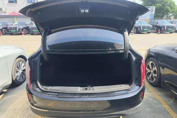 Used Hongqi E-QM5 2023 Base Travel Edition Trunk