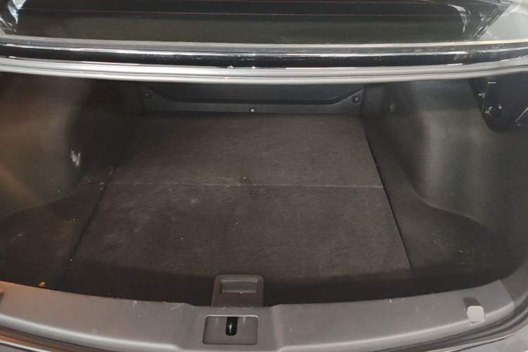 Used Hongqi E-QM5 2023 Revised Version Basic Travel Edition Trunk