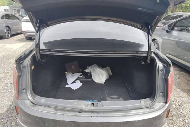 Used Hongqi E-QM5 2023 Revised Version Basic Travel Edition Trunk