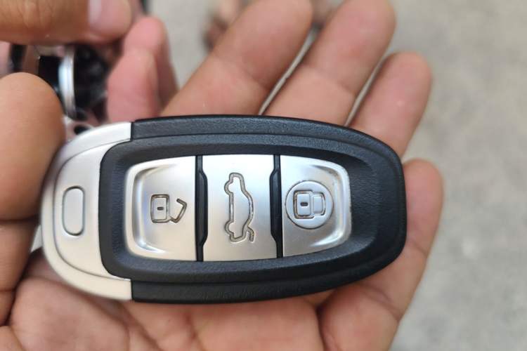 Used Hongqi E-QM5 2023 620km PLUS Vehicle Key