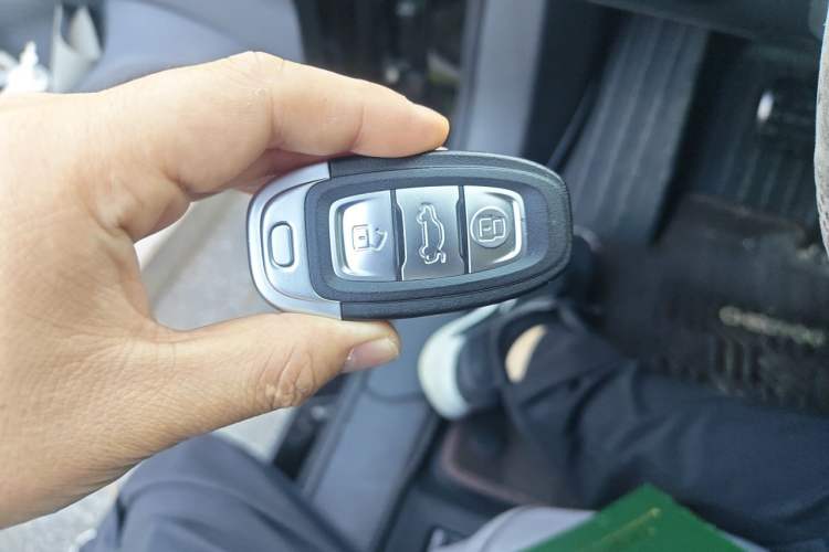Used Hongqi E-QM5 2023 560km PLUS Vehicle Key