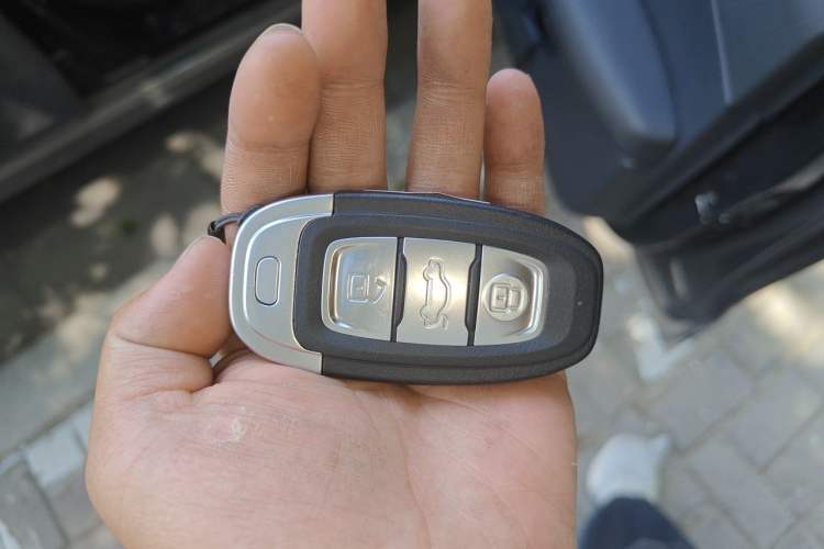 Used Hongqi E-QM5 2023 620km PLUS Vehicle Key