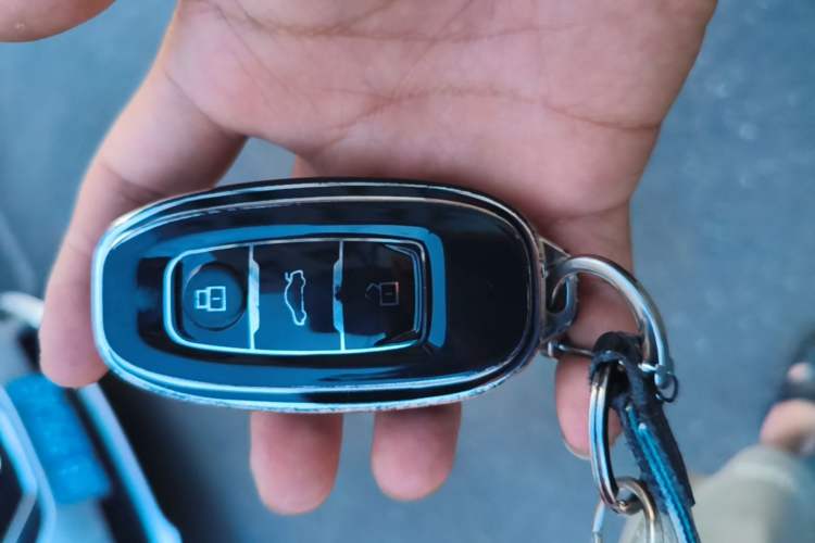 Used Hongqi E-QM5 2023 Revised Version Basic Travel Edition Vehicle Key