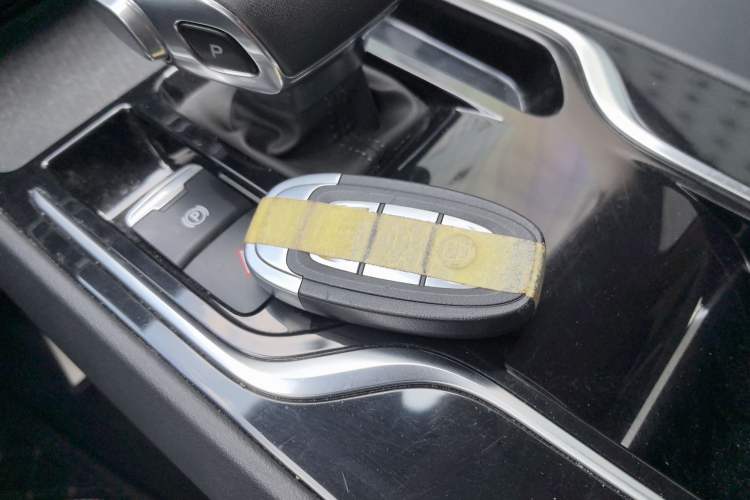 Used Hongqi E-QM5 2023 Revised Version Basic Travel Edition Vehicle Key