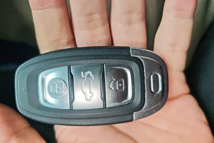 Used Hongqi E-QM5 2023 620km PLUS Vehicle Key